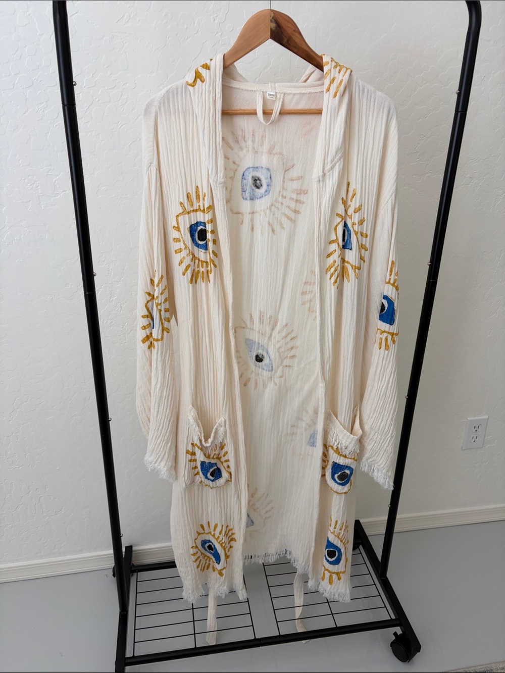 Turkish Cream Hooded Eye-Print Robe - Picture 7 of 7